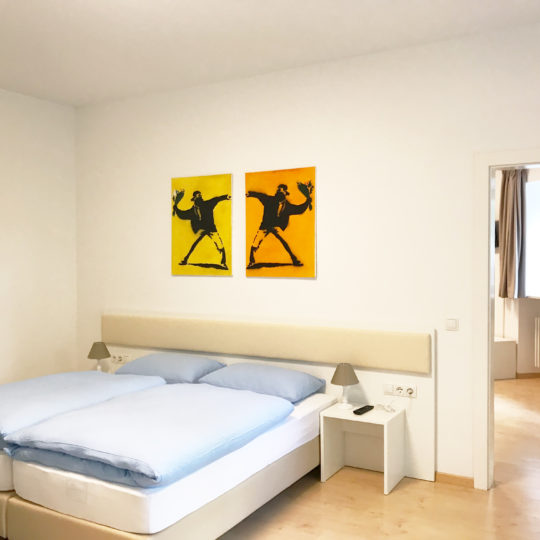 https://www.rosengartenbz.com/wp-content/uploads/2018/06/manzoni-rooms-premium-meran-alto-adige-540x540.jpg